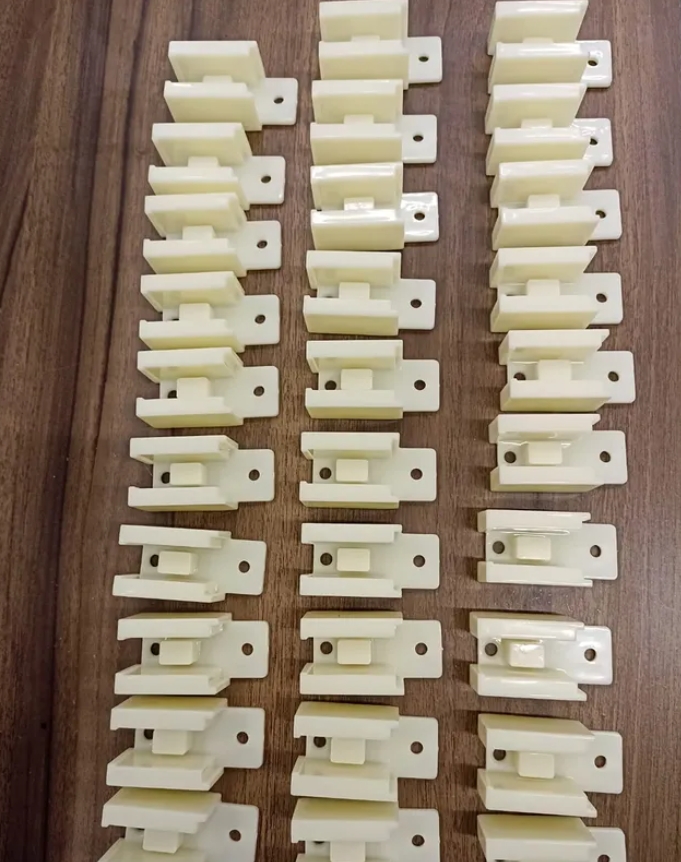 Peças plásticas técnicas produzidas em molde de injeção